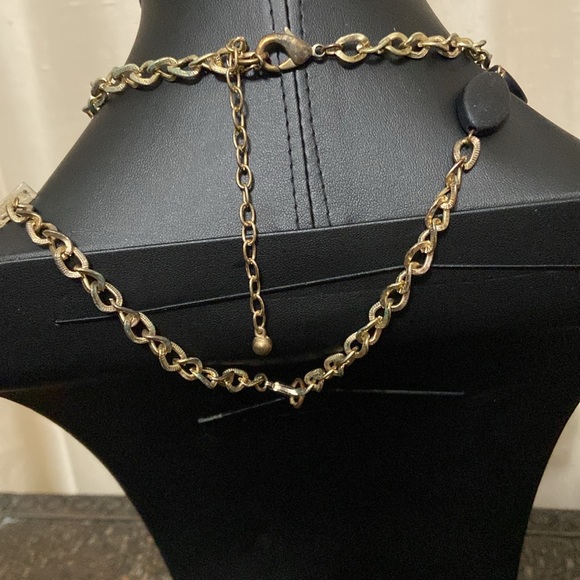 TWO Necklaces + Earrings - Picture 7 of 8